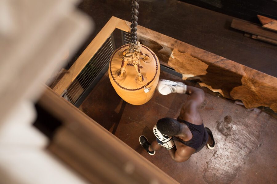 Suspended bag, Overhead