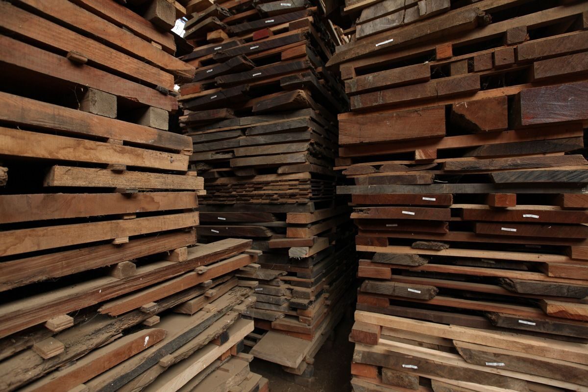 Air drying lumber