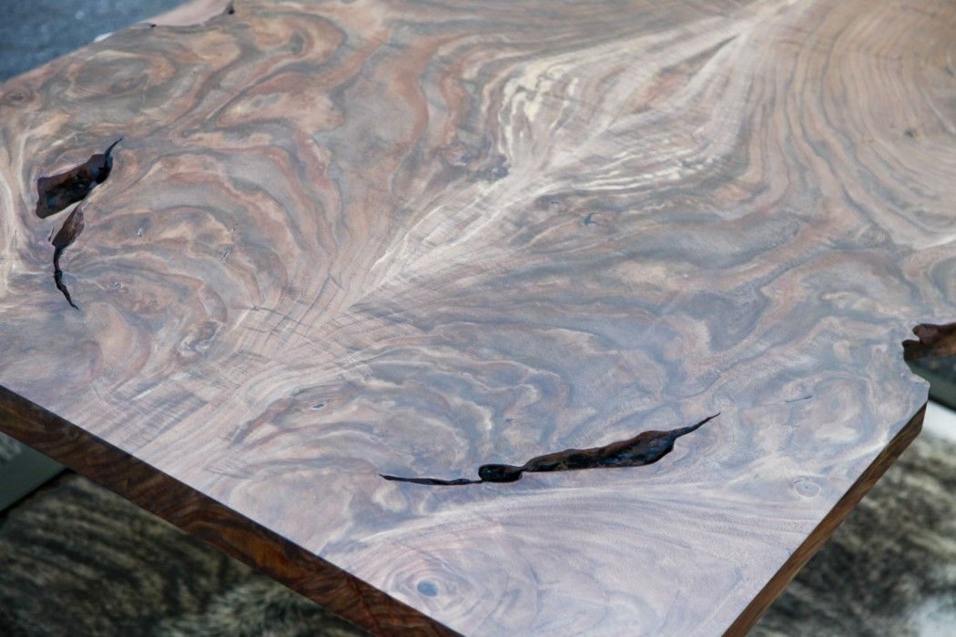 Slab top, Walnut detail